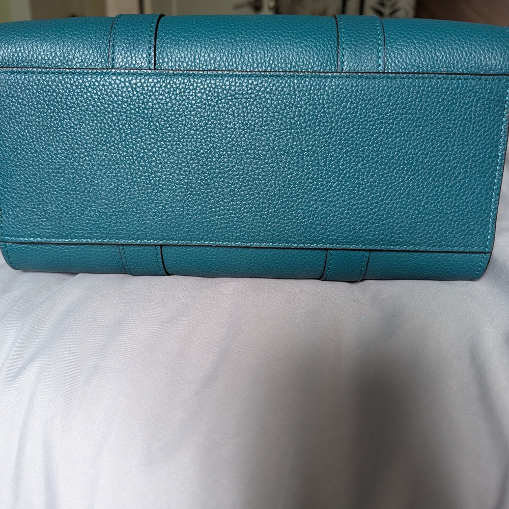 Mulberry Green Small Bayswater Satchel with Gold Hardware and Textured Leather - Picture 5 of 9